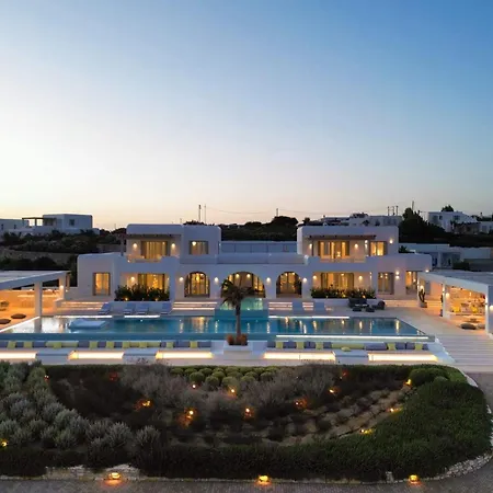 Lya Santa Maria (Paros)