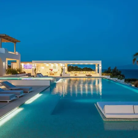Lya Santa Maria (Paros)