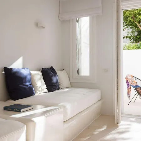 Lya Apartment
